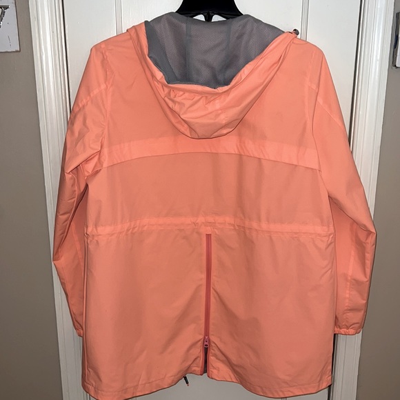 NEW BALANCE jacket - Picture 2 of 5